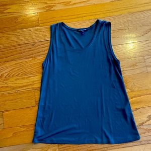 Eileen Fisher Beautiful classic gray summer top